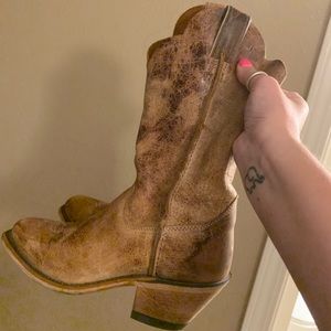 Women’s Justin’s boots